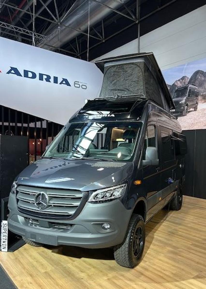 Adria Supertwin 600 SPB 4x4 Order bei Bestellung 
