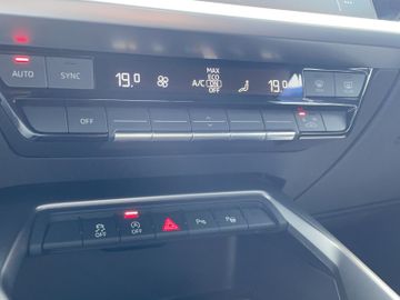 Audi A3 Sportback 30 TDI Sport S-Tronic*NAVI*APPLE