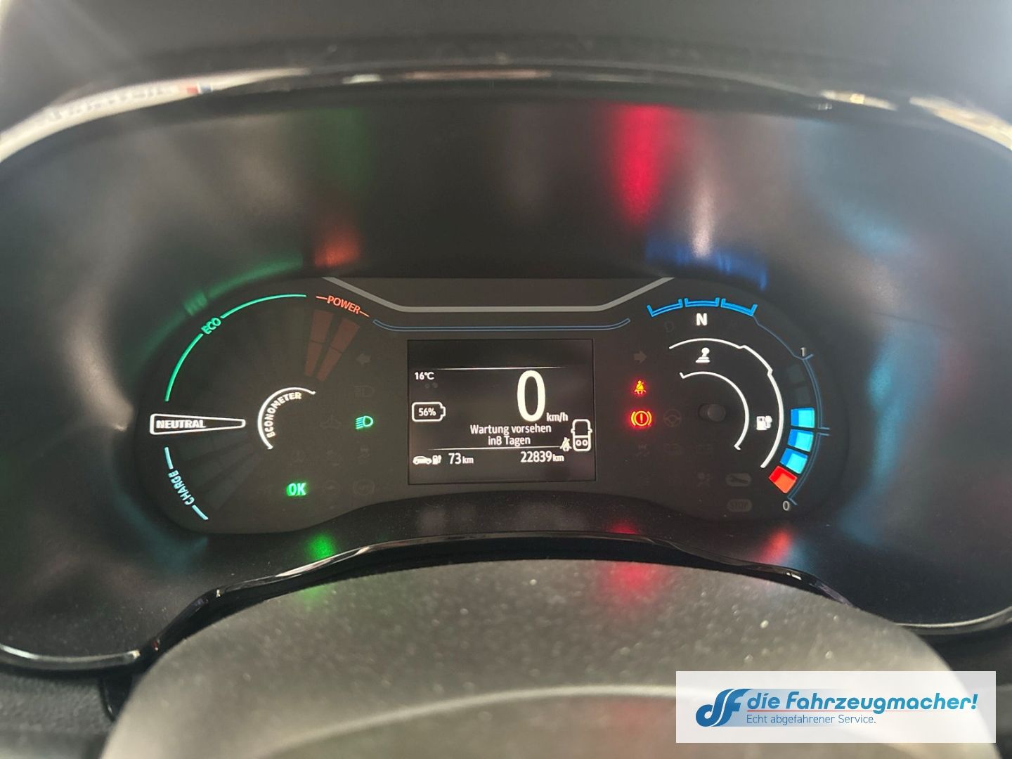 Fahrzeugabbildung Dacia Spring Electric Comfort Plus *FRONTSCHADEN