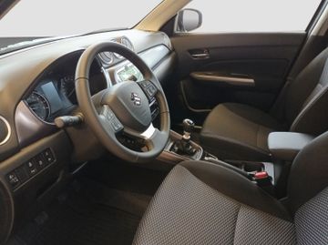 Fotografie 9 des Suzuki Vitara 1.4 Mild-Hybrid Comfort Navi SHZ PDC