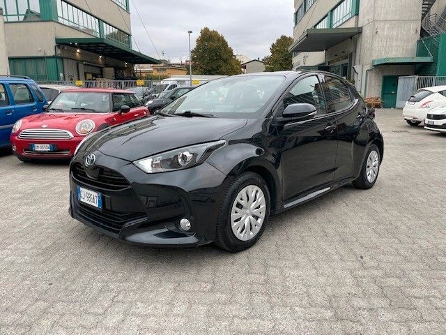 Toyota Yaris 1.5 Hybrid 5 porte Business UNIPROP