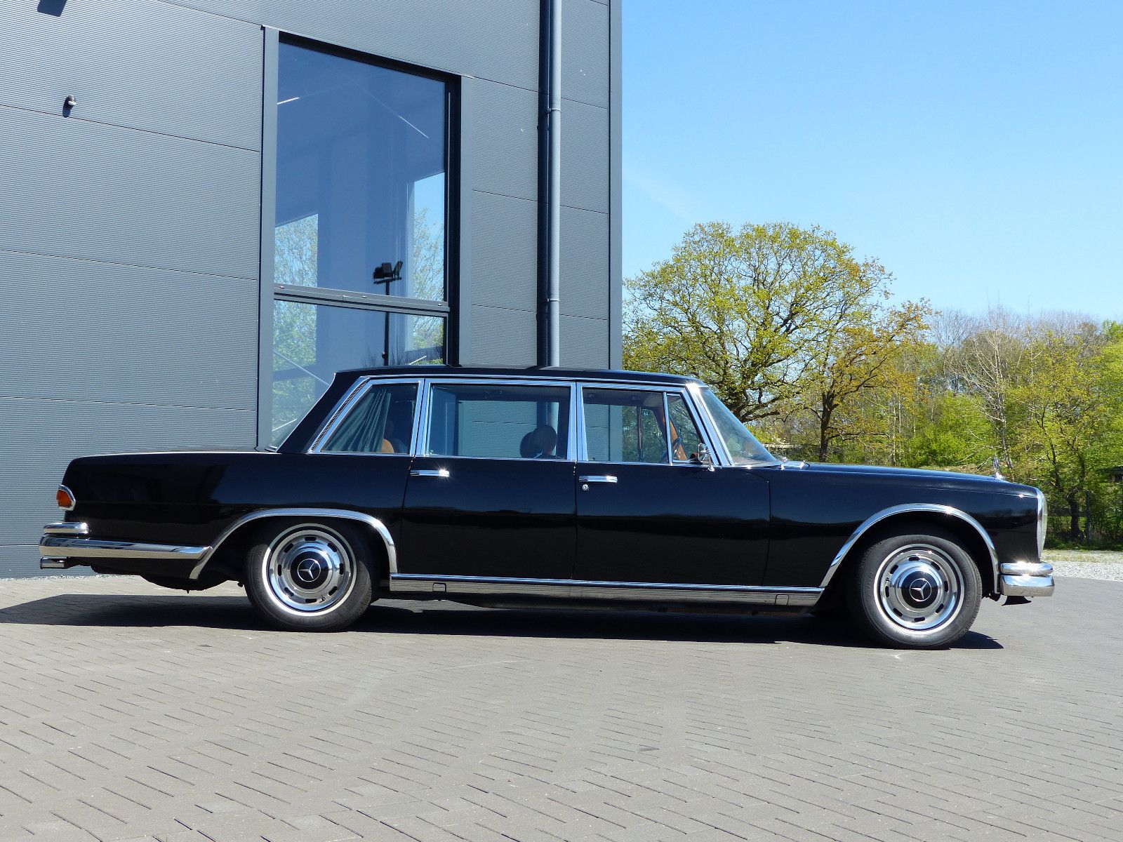 Fahrzeugabbildung Mercedes-Benz 600