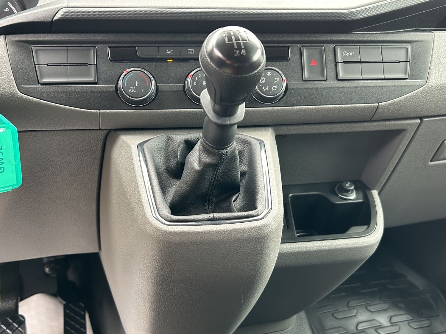 T6.1 Kasten 2,0 l TDI SCR 5-Gang AHZV Klima Navi