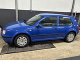 Volkswagen Golf 1.6 Basis, TÜV, 167.311 km, Klima - Volkswagen Golf aus 2000: 1.6