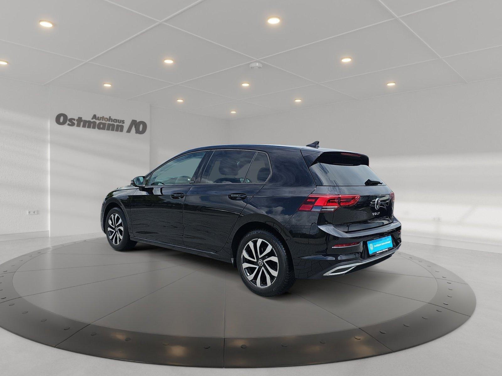 Volkswagen Golf VIII 1.5 TSI Active 4xSHZ ACC Akustikglas