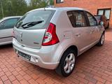 Dacia Sandero Laureate 1.6 *TÜV NEU*KLIMA*WENIG KM* - Dacia Sandero in Oldenburg