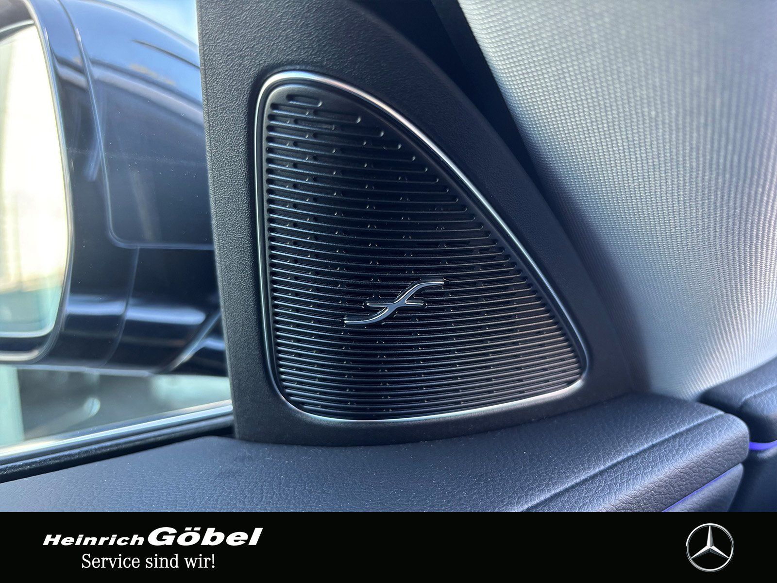 Fahrzeugabbildung Mercedes-Benz E 200 T AVANTGARDE*AHK*MEMORY*DIGITAL-L*360°KAM