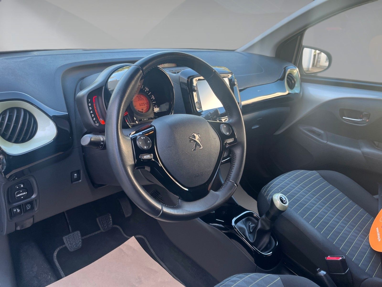 Peugeot 108 TOP Collection – Bild 11