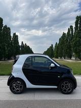Smart ForTwo-Passion-Sitzhz-Tempo-Kurvenlicht-Navi - Smart Unfallwagen