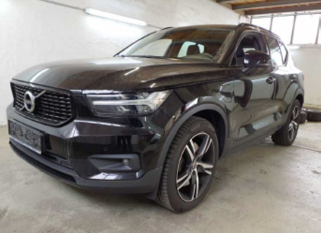 Volvo XC40 R Design Expression Hybrid HarmanKardon Pan