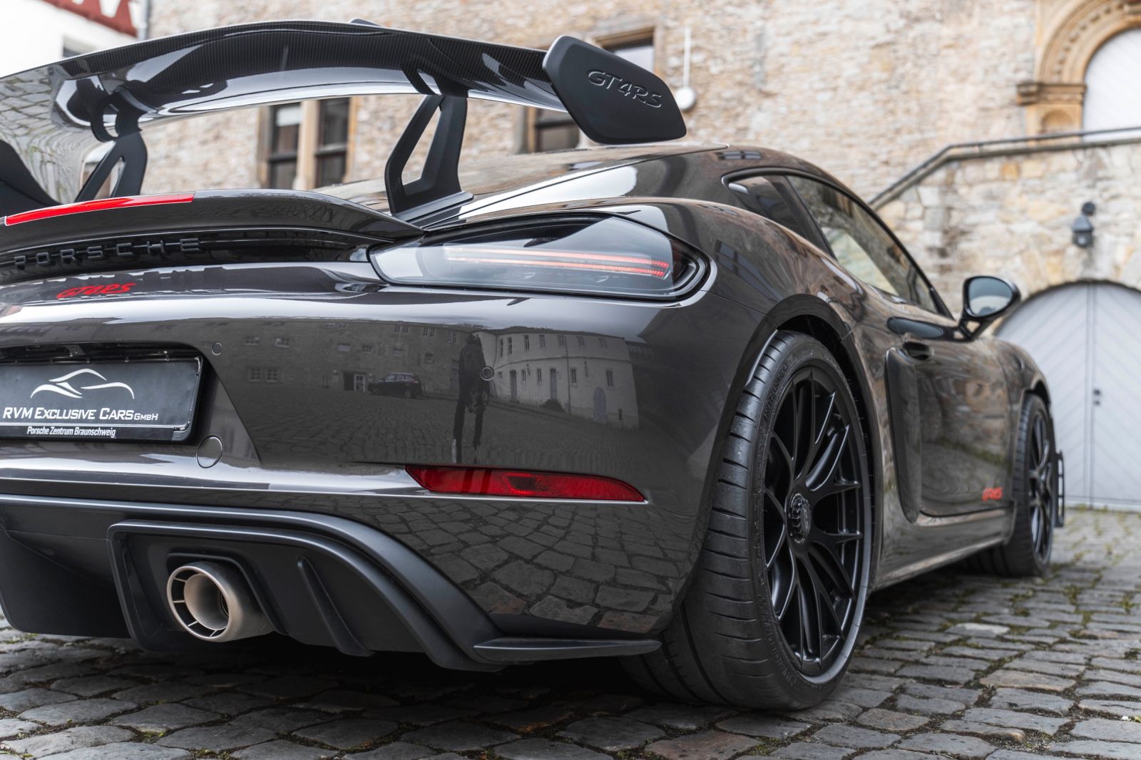 Fahrzeugabbildung Porsche Cayman GT4 RS WEISSACH LIFT BOSE PCCB MAGNESIUM