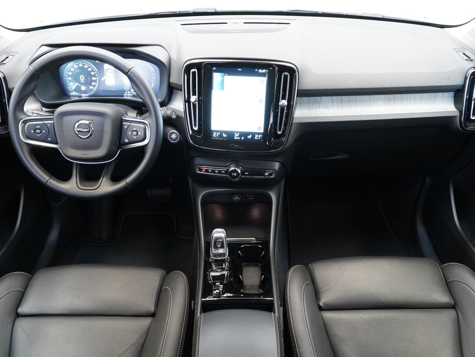 Fahrzeugabbildung Volvo XC40 T5 Recharge Inscription INTELLISAFE/AHK