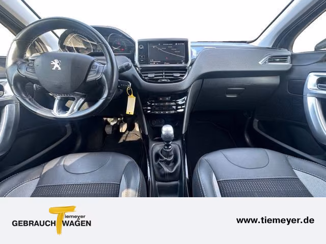 Peugeot 2008 1,2 PureTech Allure Teilleder Navi 16" LM