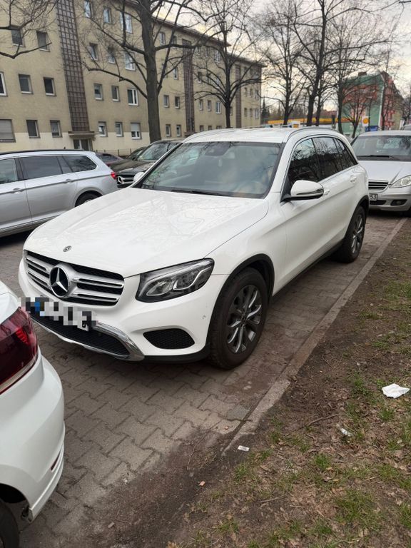 Image of Mercedes-Benz GLC 220