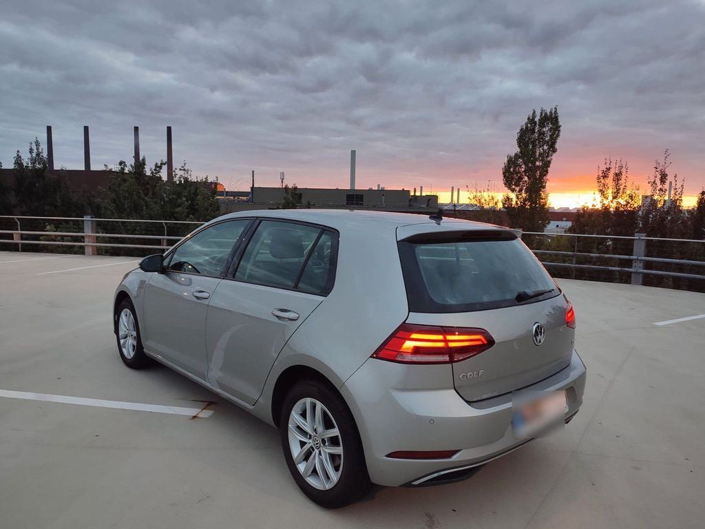 Image of Volkswagen Golf
