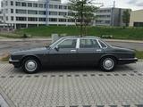 Jaguar Summersale DAIMLER XJ40 H-Kennz. Orig. 52.500 - Jaguar XJ40 mit Benzin-Antrieb