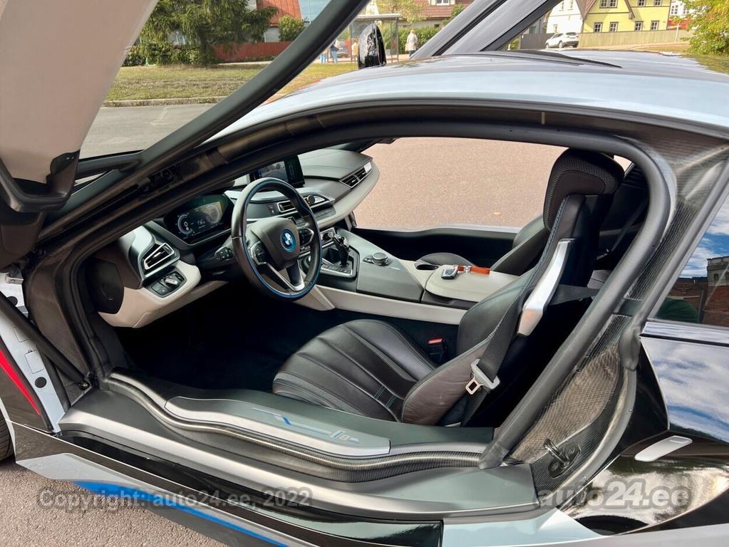BMW i8