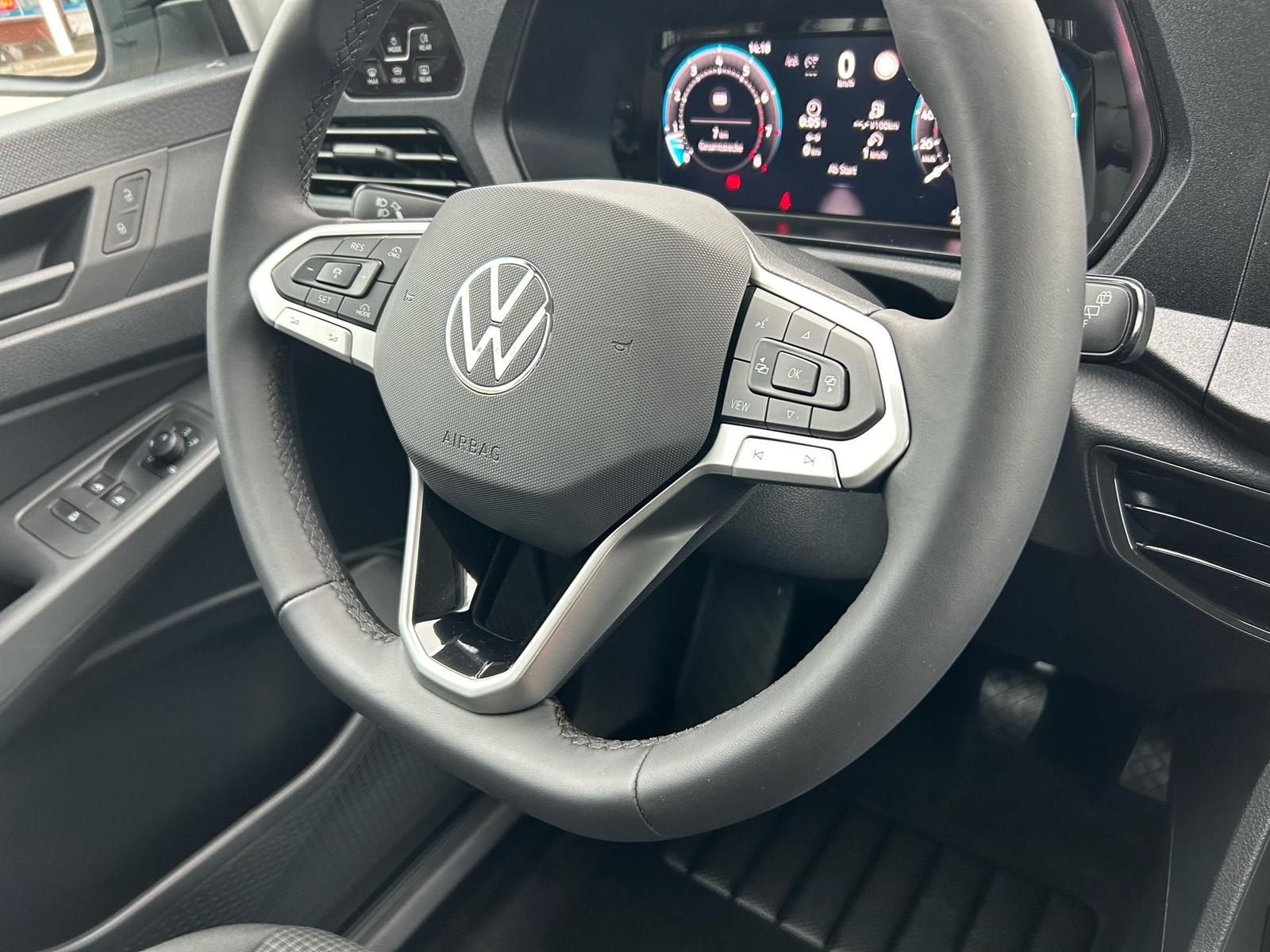 Volkswagen Caddy Kombi 1.5 TSI / AHK App-Connect