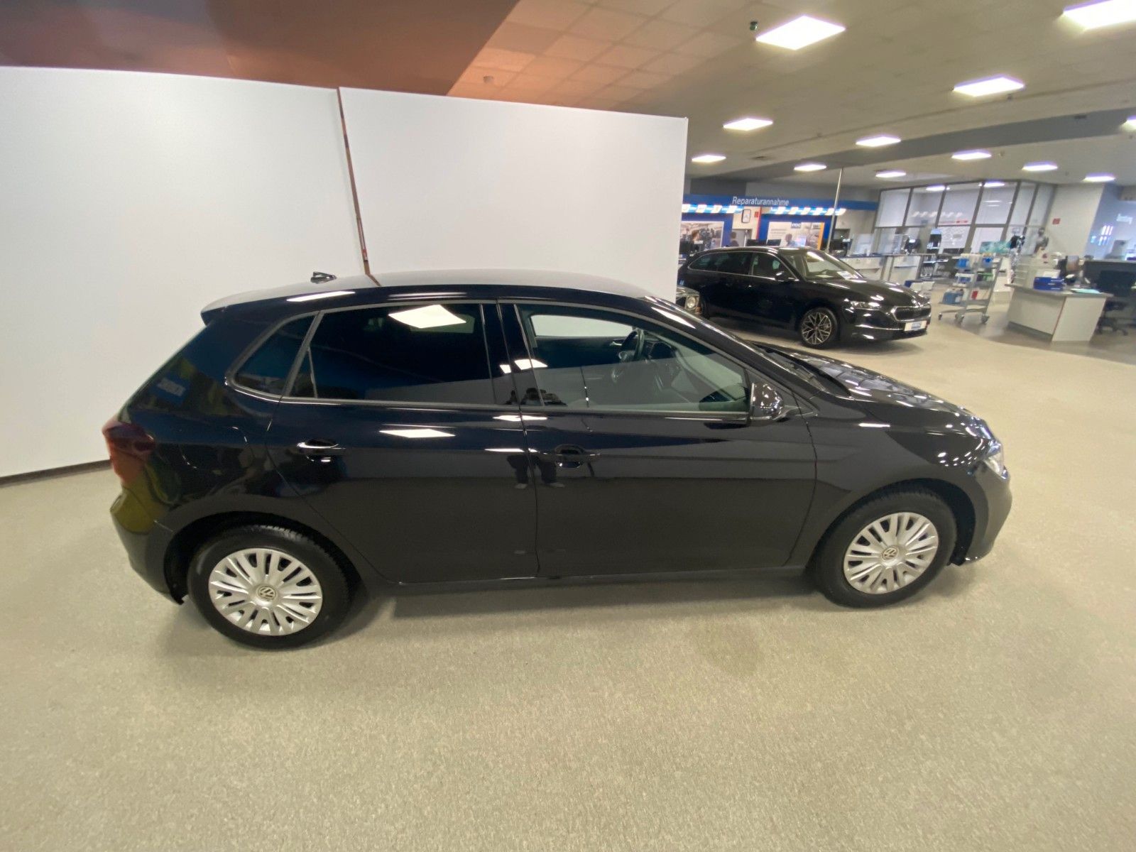 Fahrzeugabbildung Volkswagen Polo 1.0 TSI 70kW DSG Life+LED+APP CONNECT+NAVI+