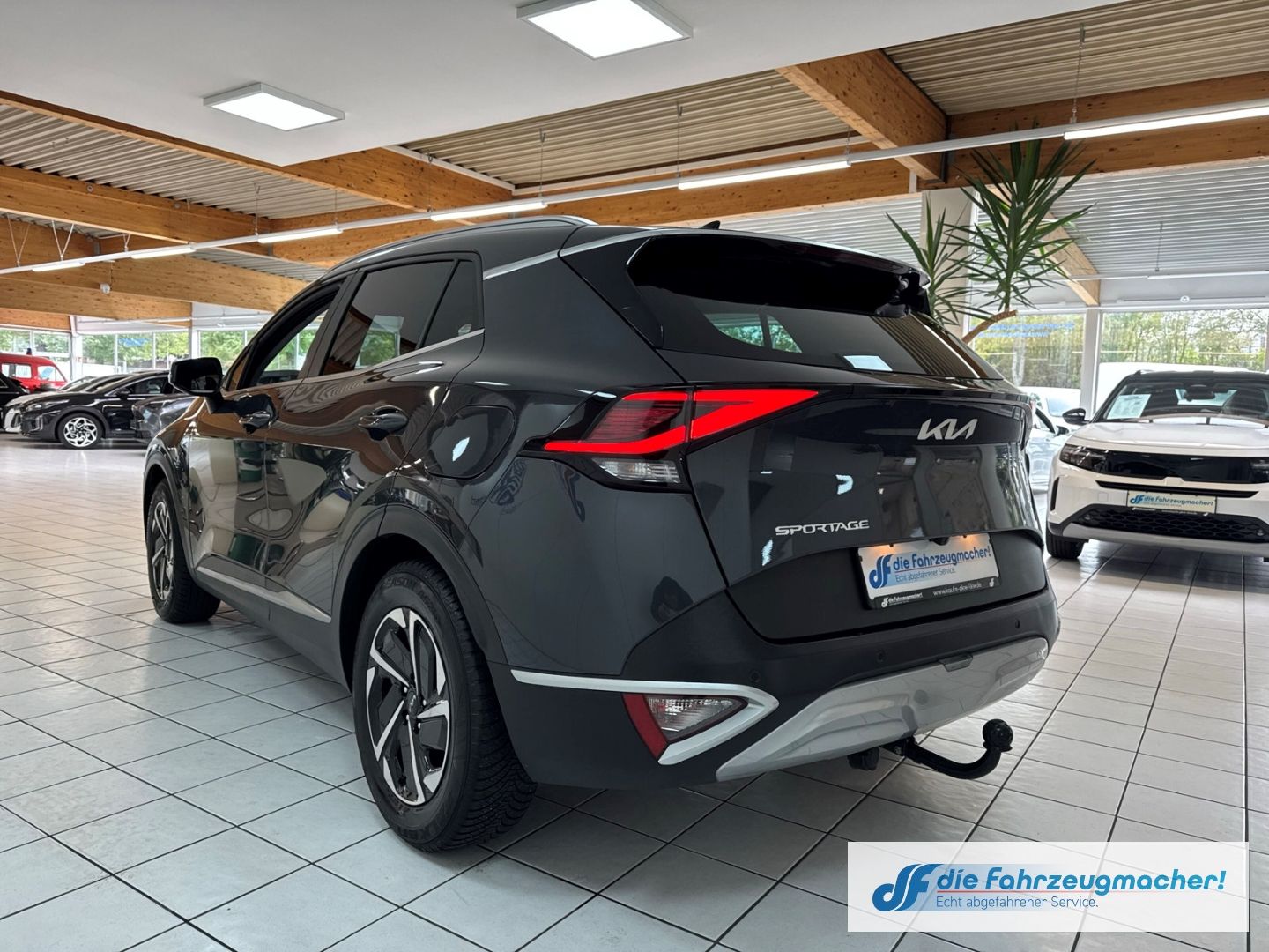Fahrzeugabbildung Kia Sportage Spirit Navi Digitales Cockpit LED Apple