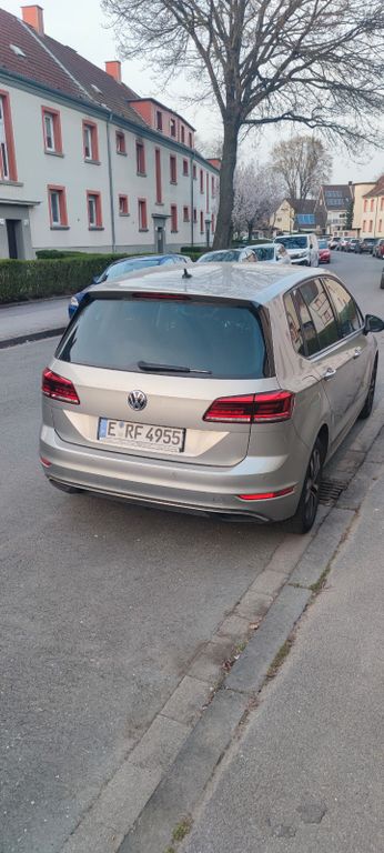 Image of Volkswagen Golf Sportsvan
