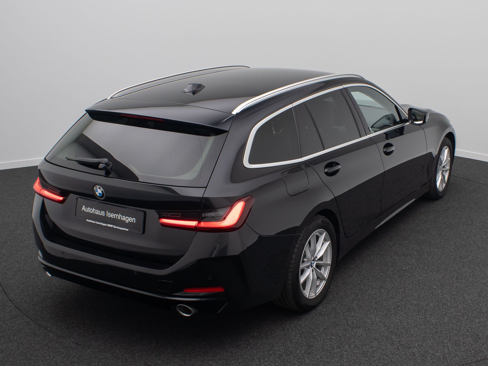 Fahrzeugabbildung BMW 318d GeschwindigReg DAB CockpitPlus Sportsitz