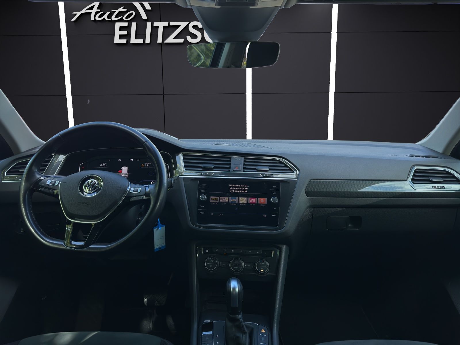 Fahrzeugabbildung Volkswagen Tiguan TDI Highline DSG LED NAVI AID ACC RFK SH