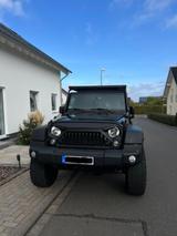 Jeep Wrangler Unlimited Sport 2.8 CRD Sport - Jeep Wrangler in Köln