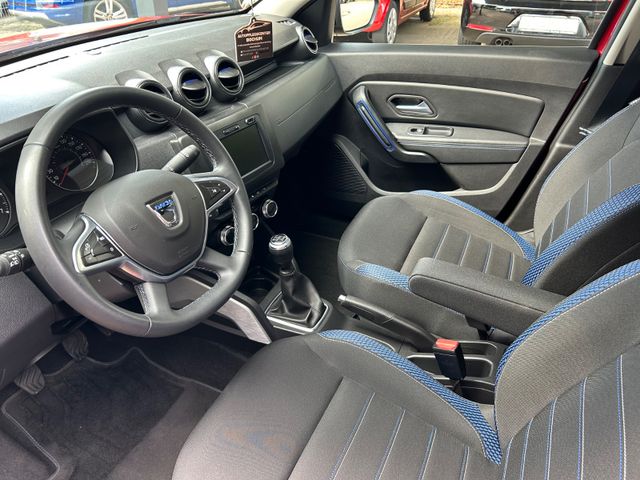 Fahrzeugabbildung Dacia Duster II Celebration+CarPlay+Navi+AllwLM+Kamera