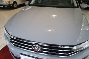 Volkswagen Passat Variant - 11