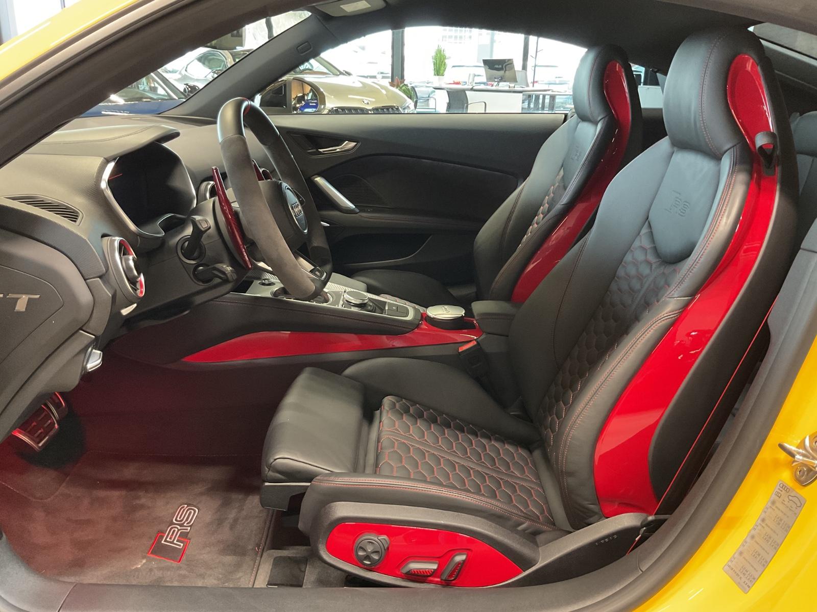 Audi TT RS Coupe Akropovic B&O Matrix 440PS 280km/h