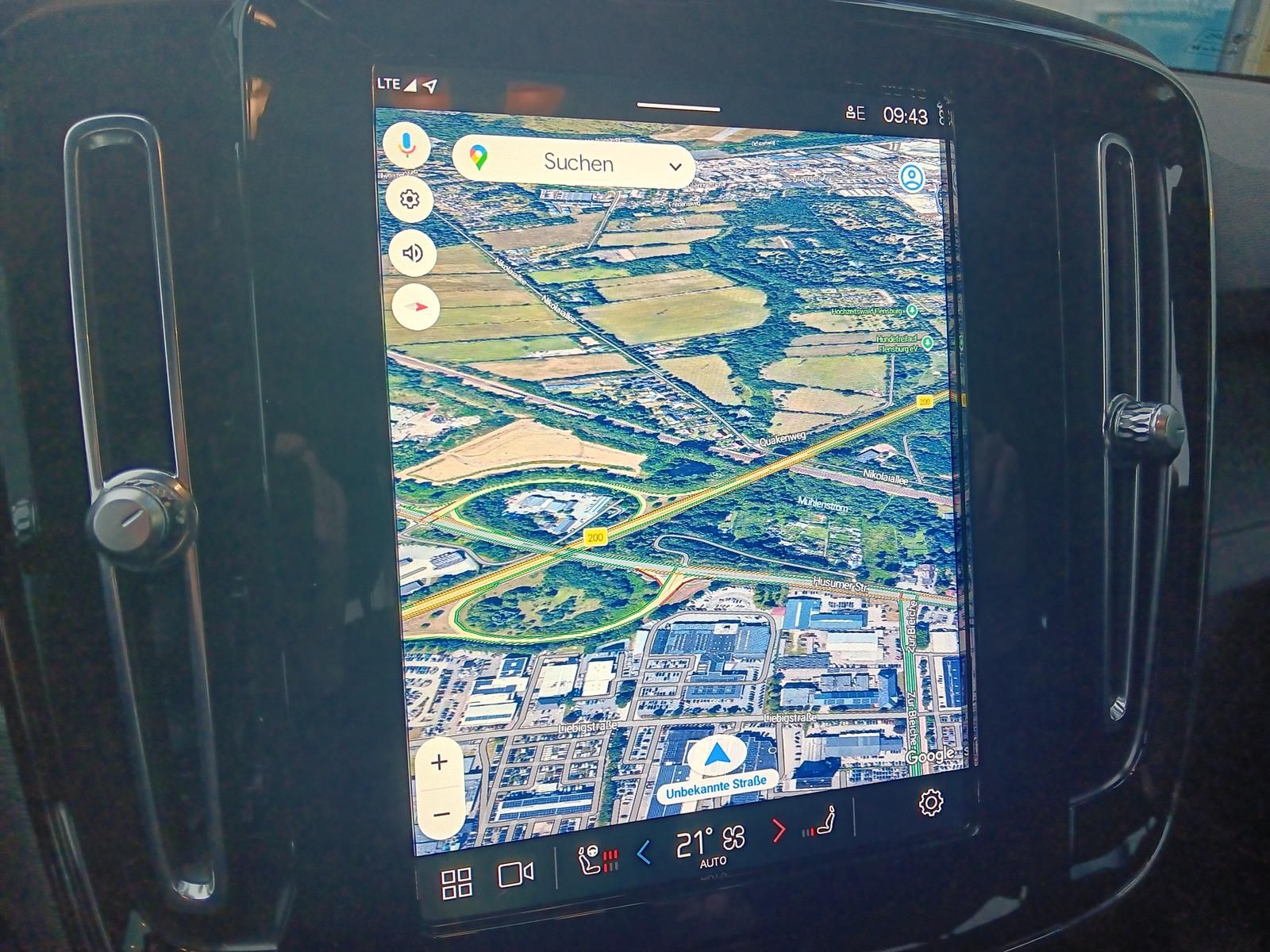 Fahrzeugabbildung Volvo XC40 Core Recharge Pure Electric 2WD