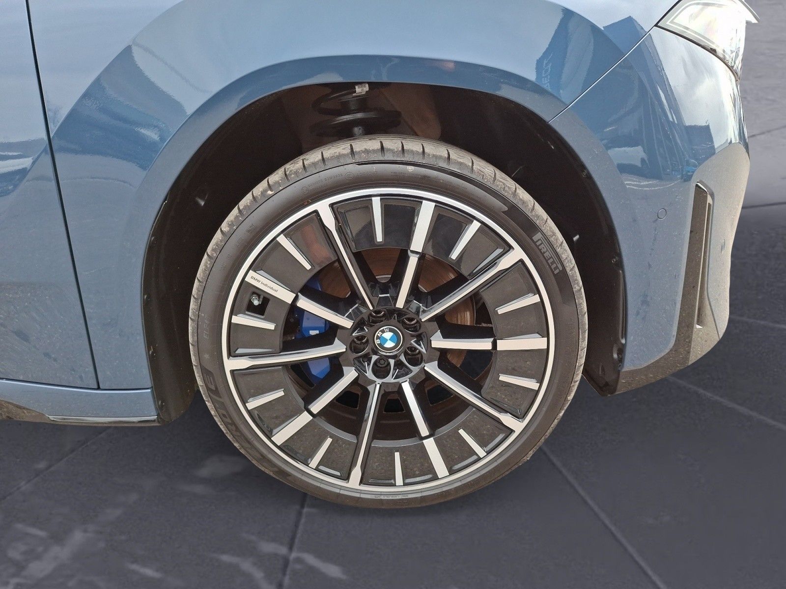 BMW iX3 - Bild 11