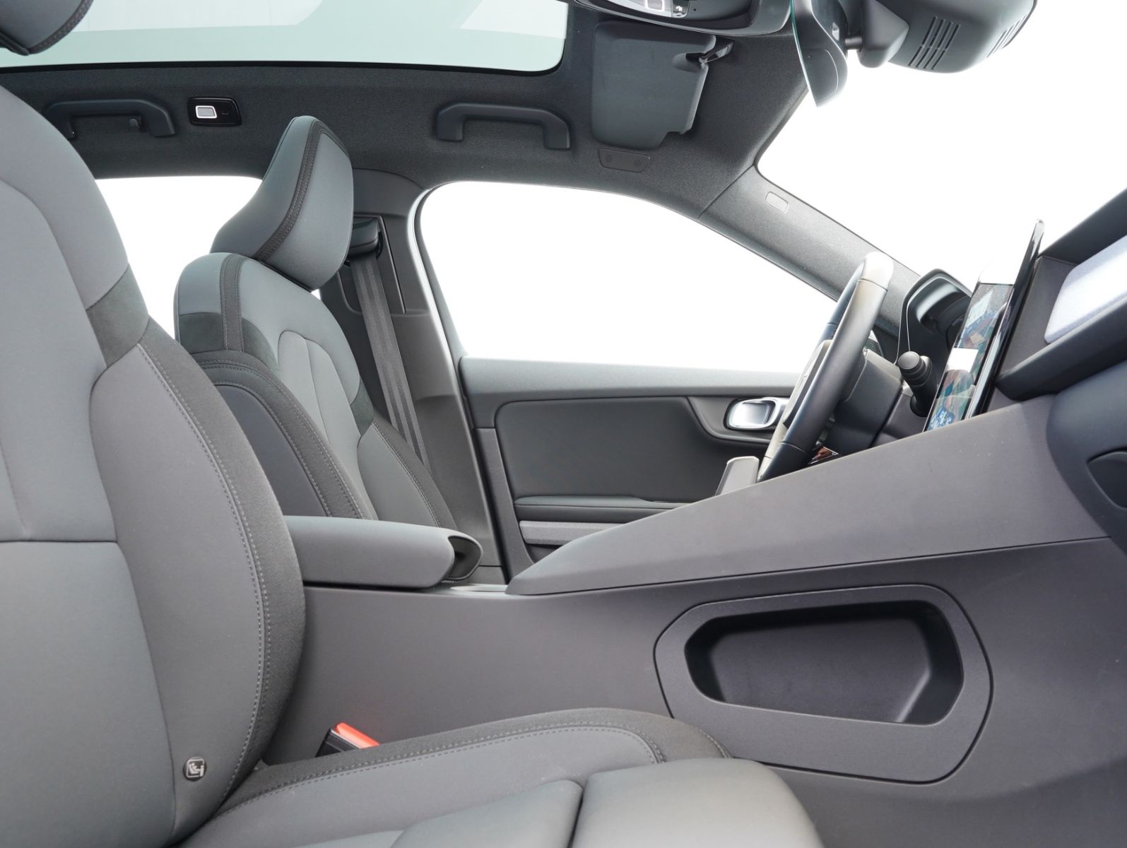 Fahrzeugabbildung Polestar 2 Standard Range Single PILOT-LITE/PLUS-PAKET
