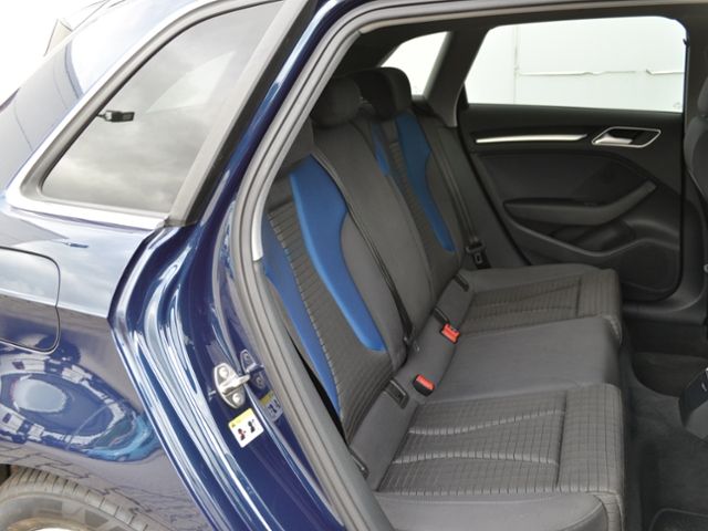 A3 Sportback Sport 1.0 TFSI S-tronic LED/17-ZOLL