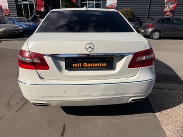Mercedes E 200 - 5