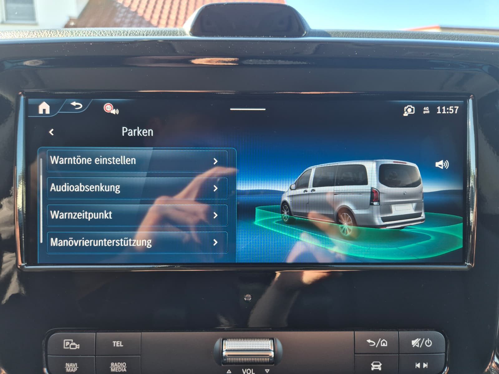 Fahrzeugabbildung Mercedes-Benz Vito 119 Tourer lang SELECT extralang LEDER*AHK