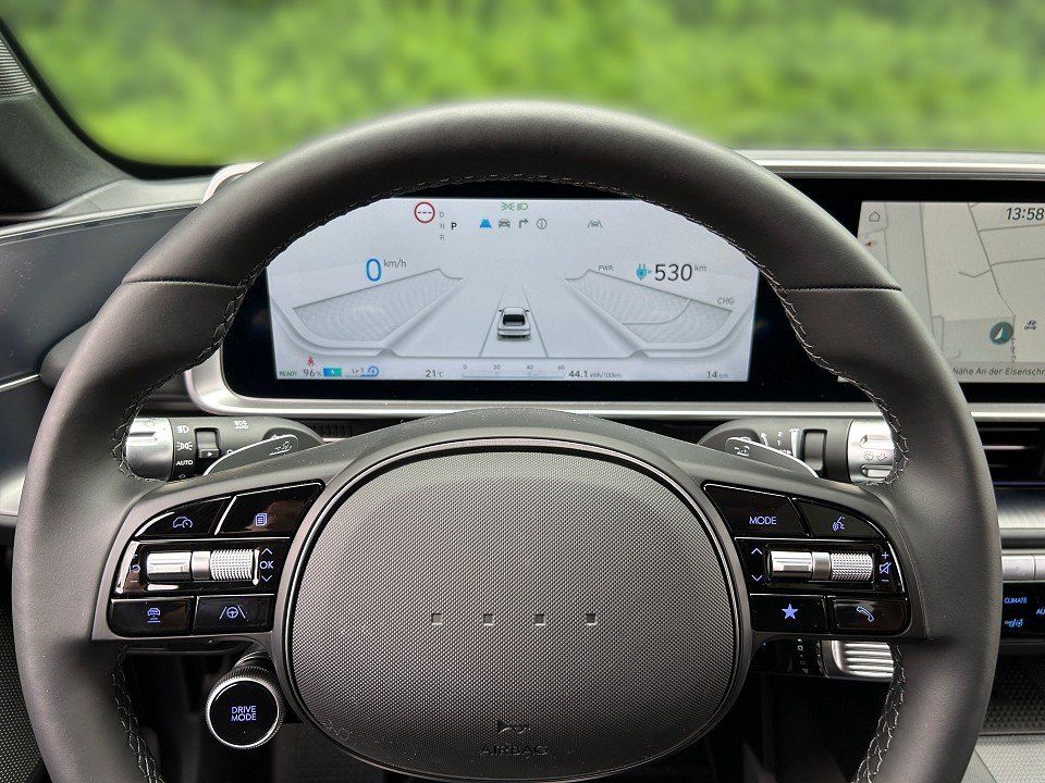 Fahrzeugabbildung Hyundai IONIQ 6 77kWh TECHNIQ 613KM-REICHW LED+NAV+HEADU