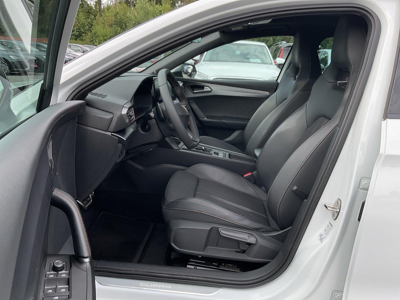 Cupra Leon Sportstourer VZ 2.0 TSI 4Drive SHZ LED NAVI