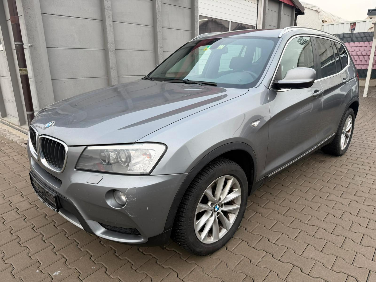 BMW X3 xDrive 20 d*BI-XENON*AHK*