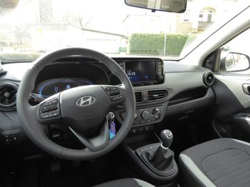 Hyundai i10 1.0 Select, Navi, Rückfahrkamera