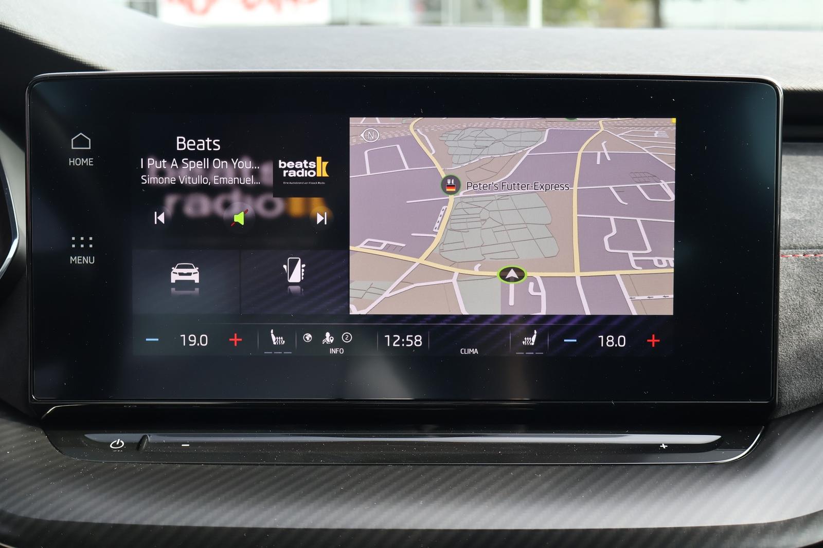 Skoda Octavia Combi 2.0 RS DSG LED Navi Sitzheizung