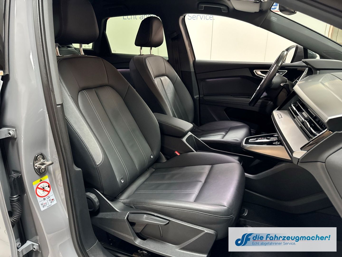 Fahrzeugabbildung Audi Q4 e-tron 35 Leder Digitales Cockpit LED Mehrzon