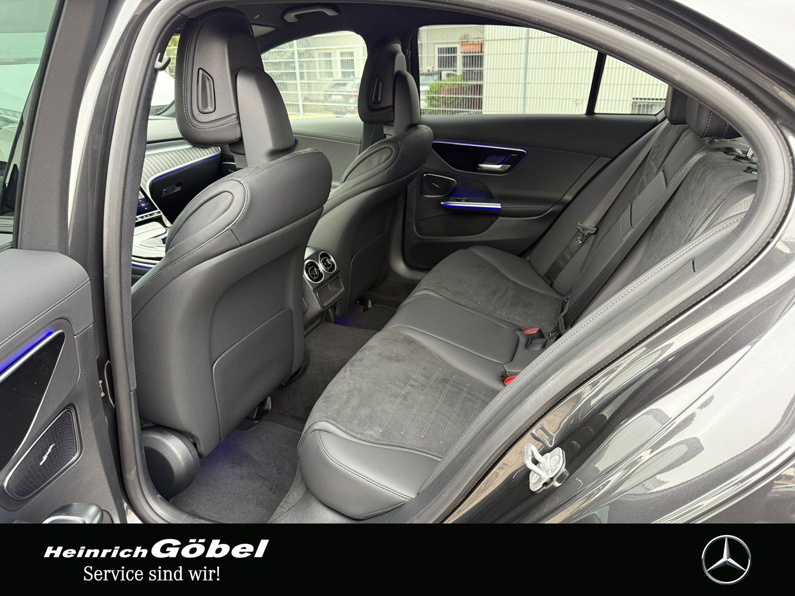 Fahrzeugabbildung Mercedes-Benz C 220 d AMG*MEMORY*AHK*DISTRONIC*DIGITAL*TOTWINK