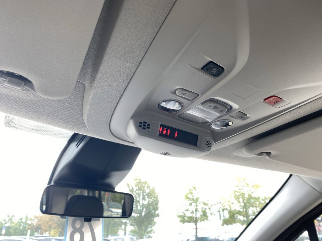 Fahrzeugabbildung Citroën Berlingo M Benzin 110 PLUS *Sitzh.*Rückfahrkam*