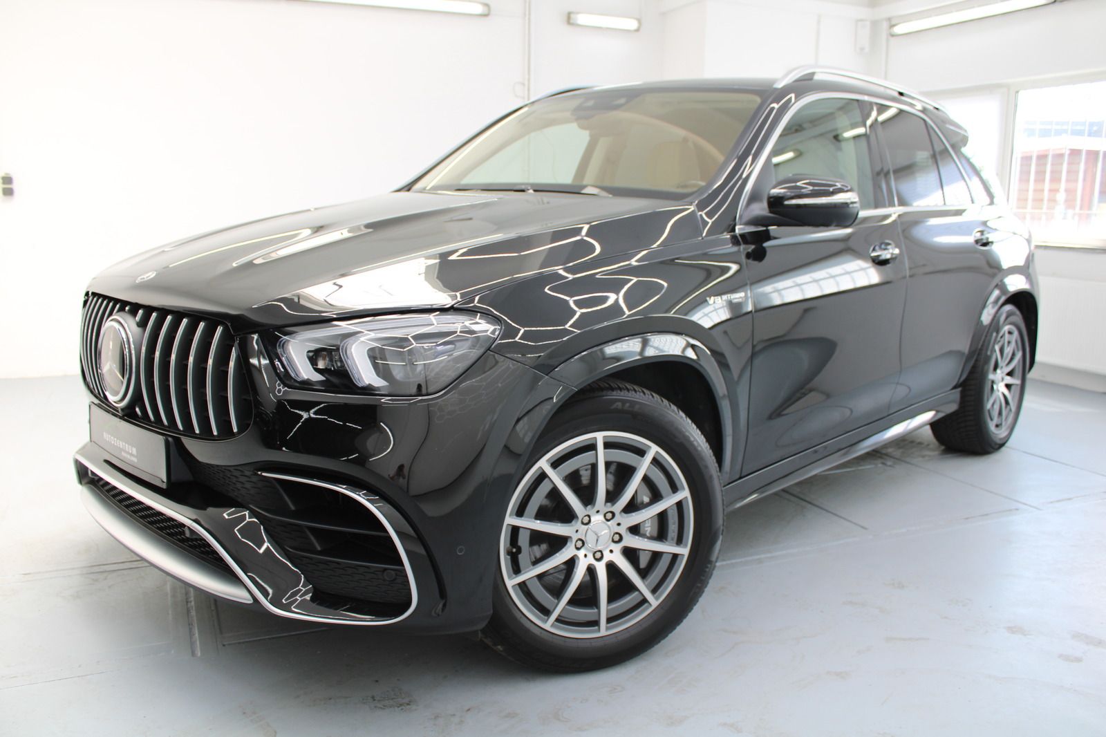 MERCEDES-BENZ GLE 63 AMG 4Matic+ 1.Hand/Burmester/360°/Magic