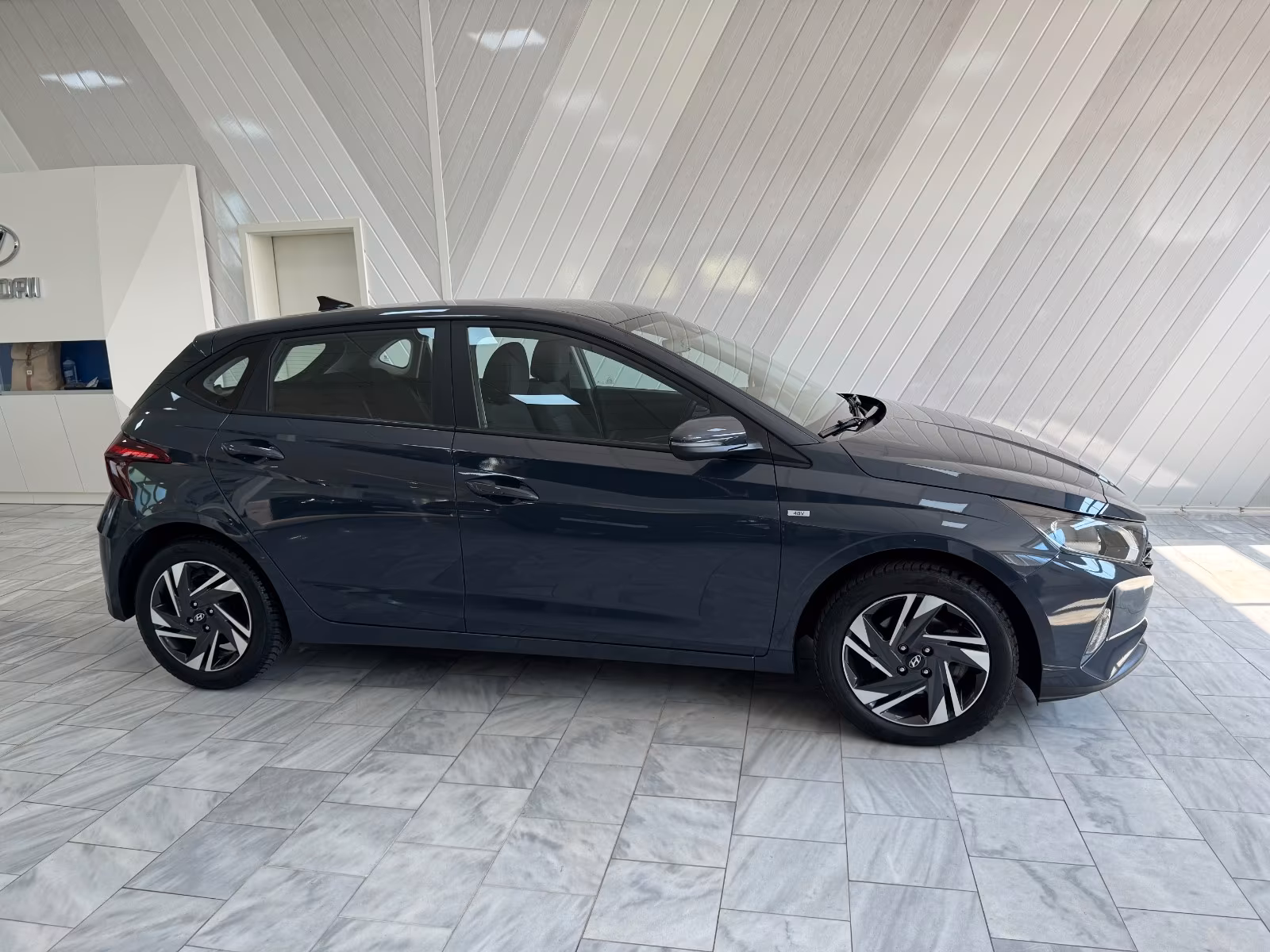 Hyundai i20 1.0 Trend 48V CarPlay Shzg Kamera Garantie
