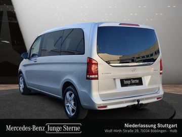 Mercedes V 220 - 9