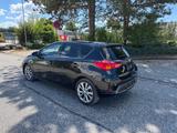 Toyota Auris Hybrid Executive - Toyota Auris: Executive