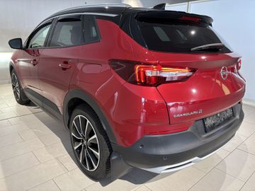 Fotografie 13 des Opel Grandland (X) Grandland X Plug-in-Hybrid 1.6 DI AT Ultimate